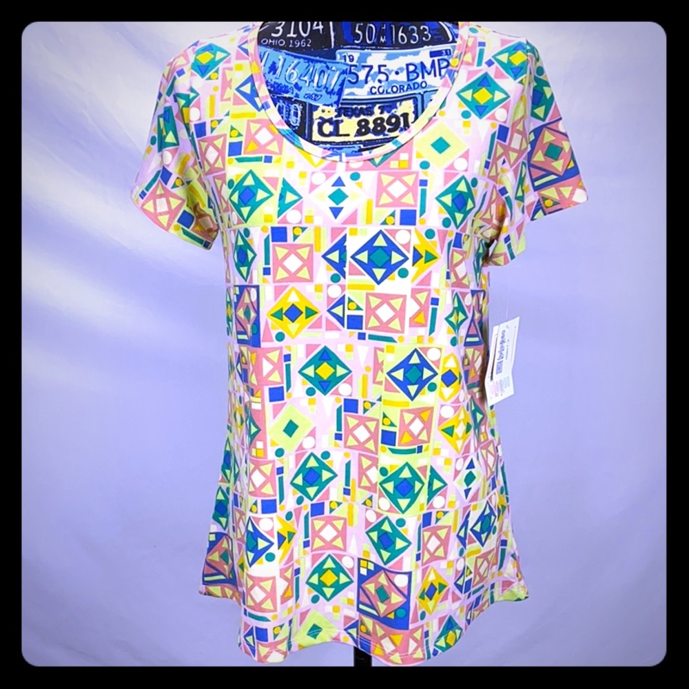 NWT LuLaRoe Classic T Top Size Small (S)